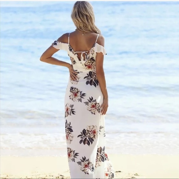 ❗️CLEARANCE Delilah Floral Drop Shoulder Wrap Maxi - Picture 8 of 8